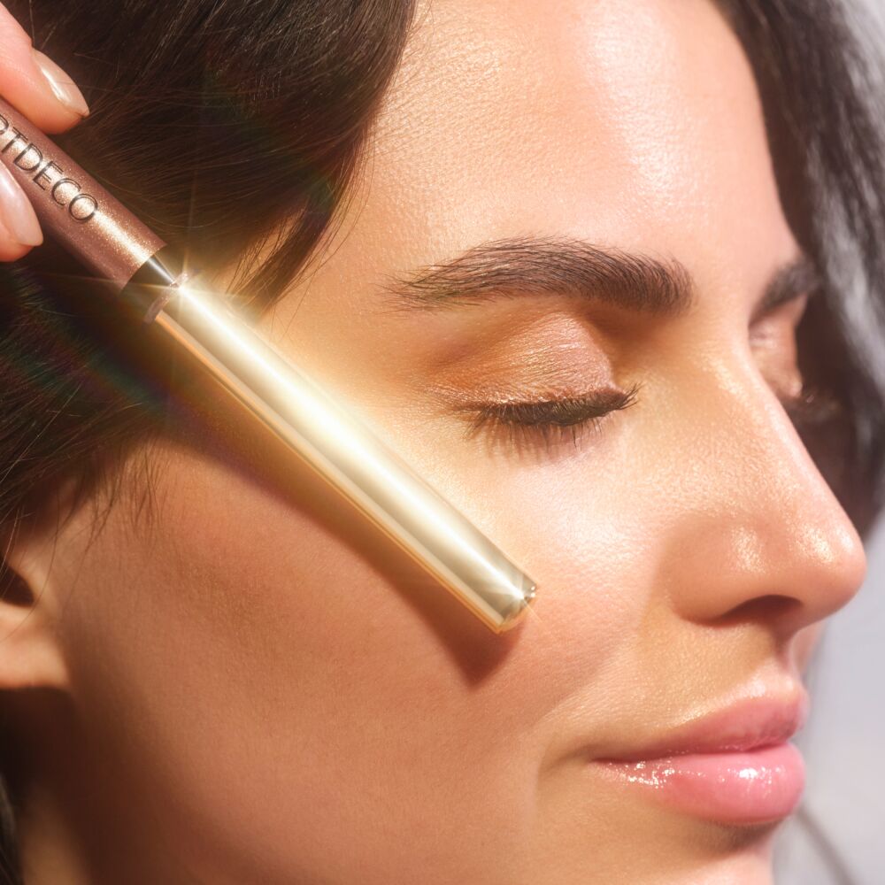 Bronze Glam Eye Liner