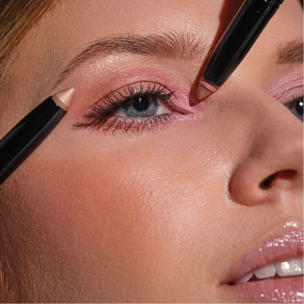 High Performance Eyeshadow Stylo
